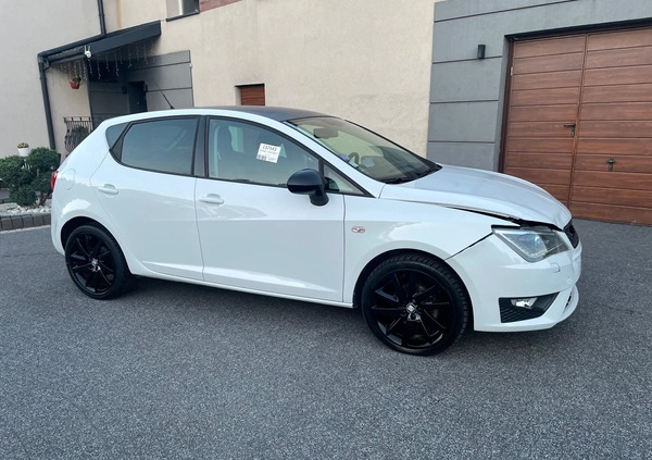 Seat Ibiza cena 23900 przebieg: 98000, rok produkcji 2015 z Knurów małe 232